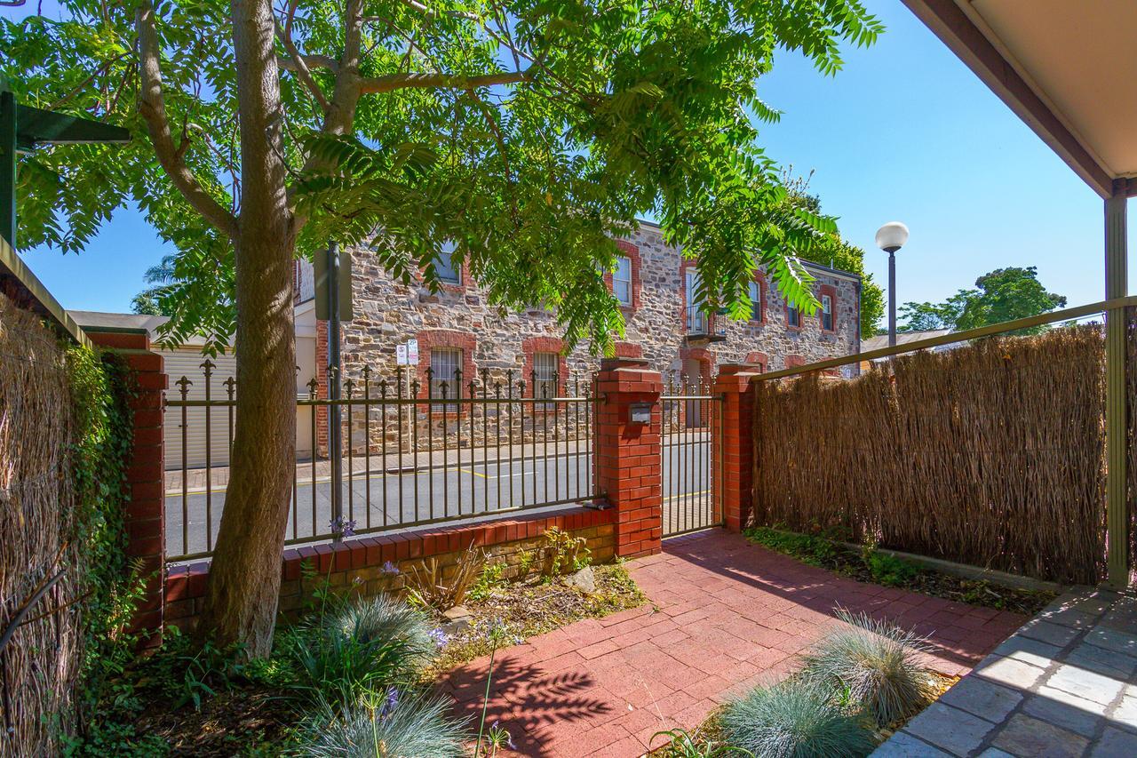 Adelaide Style Accommodation-Getaway In North Adelaide- Close To City Exterior photo
